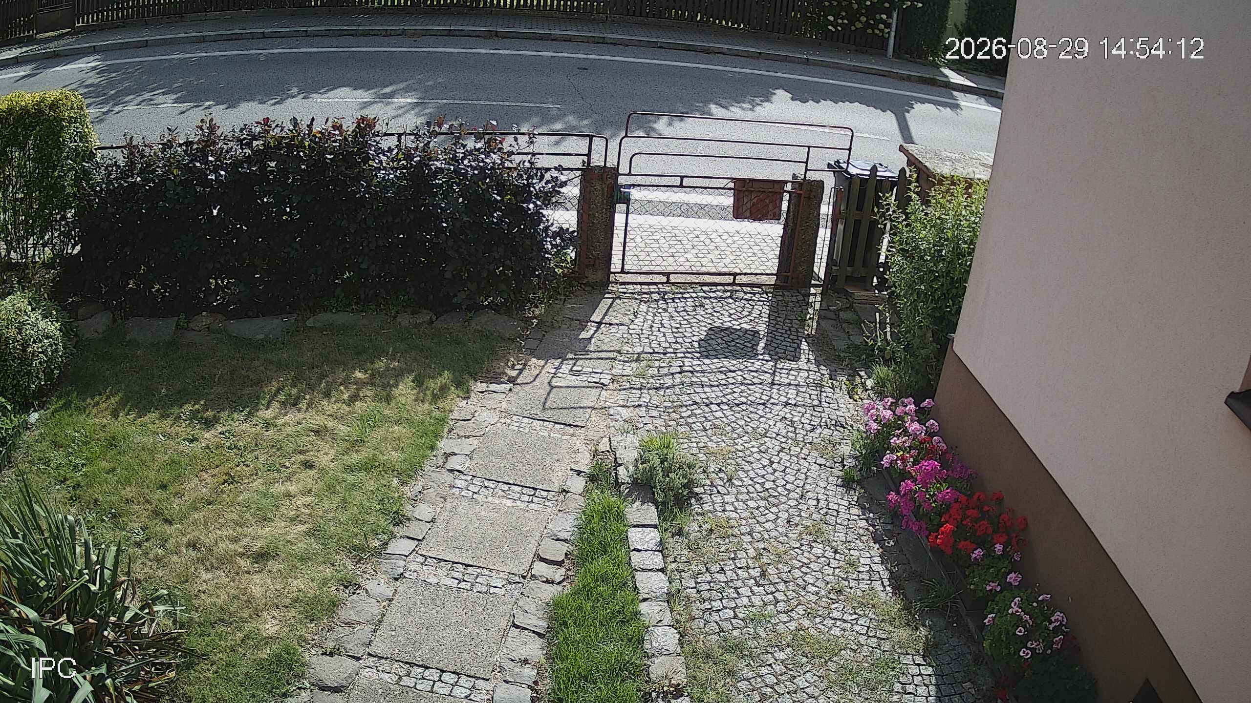 Capture